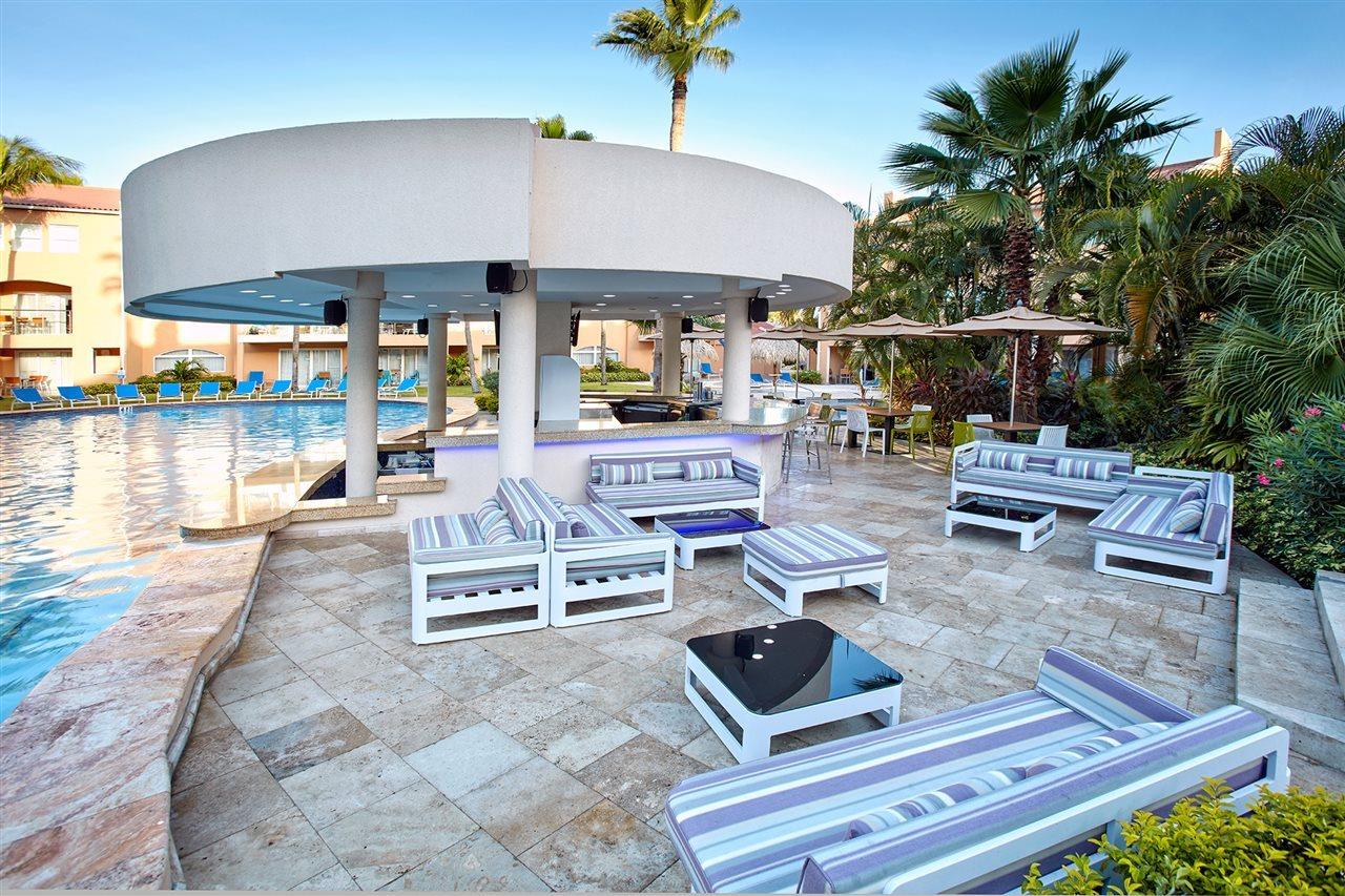 Divi Dutch Village Beach Resort 팜비치 외부 사진